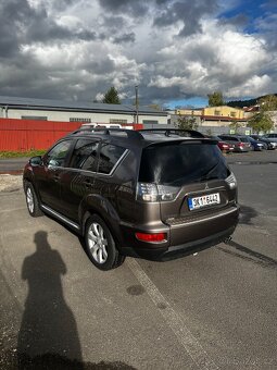 Mitsubishi Outlander 4x4 rv 2011 2.2 DI-D, Automat, 7-místný - 5