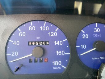 Peugeot Boxer 2.8 6 míst - 5