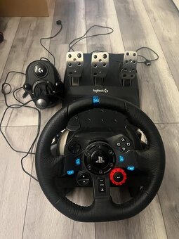 Volant logitech G29 s pedály + řadící páka - 5