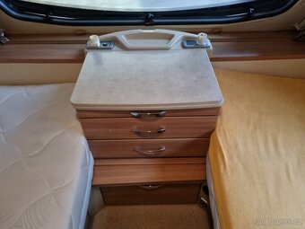 OBYTNÝ PŘÍVĚS ROK 2012 SPRITE QUATTRO FB KARAVAN - 5