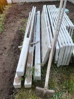 Prodám betonové sloupky a desky - 5