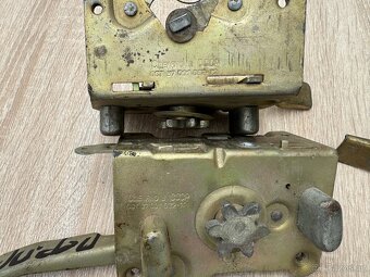 Volha Gaz 21, sada zámku, originál nové - 5