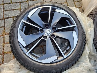 18" Zimní Škoda Comet Octavia IV RS 7,5J ET48 Pneu 225/45/1 - 5