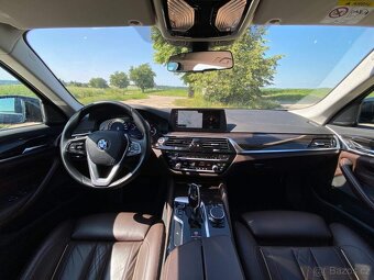 BMW 520d xDrive Touring LuxuryLine 2018 122tkm 4x4 klima ČR - 5