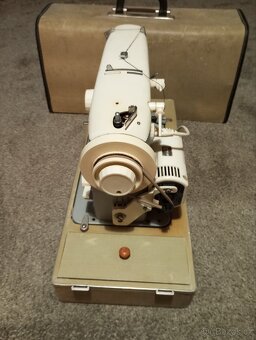 Šicí stroj - 5
