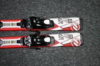 lyže dynamic 110 cm , lyžáky - 5