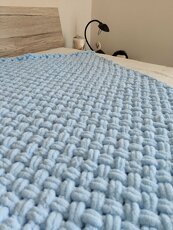 Pletená dětská deka svetlomodrá - 5