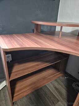 Prodám rohový stůl - 5