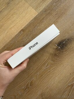 iPhone Xr - 5