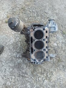 Motor hlava Škoda Fabia II 1,2 51kw - 5