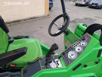 Nakladač Avant R28 - 5