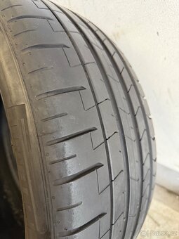 PIRELLI P-zero 245/40/19 - 5
