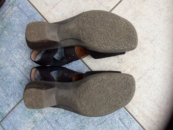 Dámská NOVÁ a pánská obuv-vel. 41 - 5