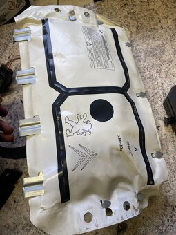 Airbag spolujezdce PEUGEOT 207 - 5