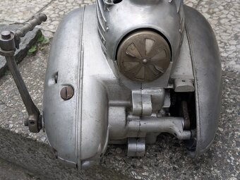 Jawa 250 Pérák-motor - 5