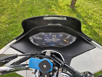Prodám Honda PCX 2024 Pearl Jasmine White - 5