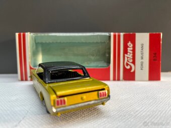 Tekno Ford Mustang - 5