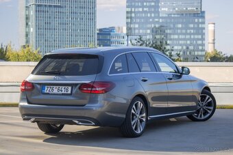 Mercedes-Benz C trieda Kombi 300 d A/T 4MATIC - ZÁRUKA - 5