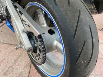 Yamaha R6 - 5