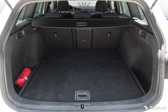 Volkswagen Golf 2.0 TDI 4MOTION DYNAUDIO R-Line - 5