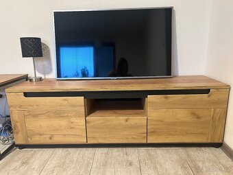 Komody, konferenční stolky - 5