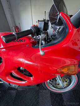 Suzuki GSX 600 katana - 5