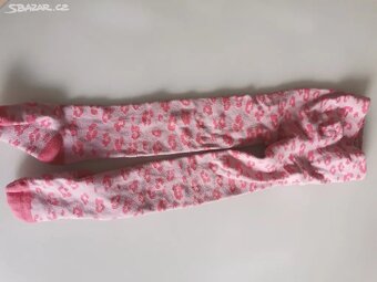 Balík dívčího oblečení cca 4 - 6 let + hračky - 5