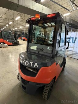 Vysokozdvižný vozík Toyota  Dieselový 52-8FDF20 rok 2022 - 5