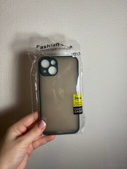 Kryt na iPhone 13 (zelený) - 5