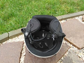 Prodám dámskou helmu na lyže - 5