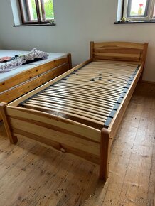 Masivní postel 90x200 + nová matrace - 5