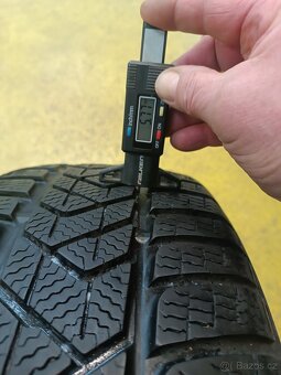 Pirelli SottoZero 3 205/50R17 93V - 5