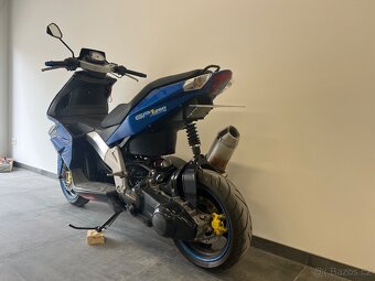 DERBI-PIAGGIO GP1 250 - 5