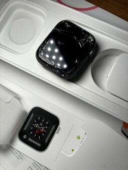 Apple 6SE - 5