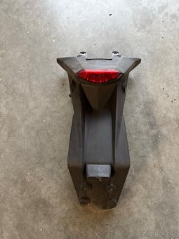 Prodám díly KTM 390 DUKE rv:2013/2019 Pasuje i na 125-200ccm - 5