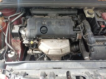 Peugeot 308 - 5