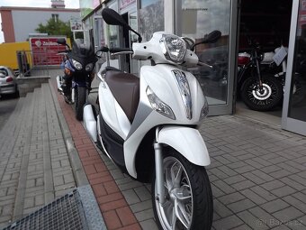 Piaggio Medley 125 - 5
