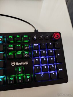 Prodám herní drátovou klávesnici Marvo KG917 US - 5