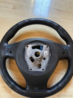 volant F10 - 5