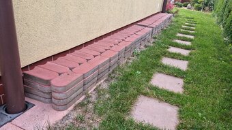 Lem trávníkový PRESBETON malý TL-2 červená - 217x120x50 mm - 5
