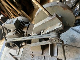 rozbrušovací úhlová stolní pila 300mm - 5