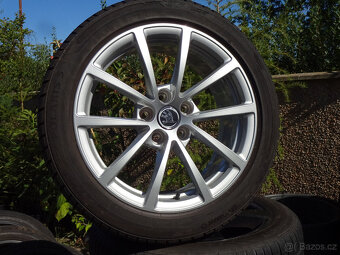 Passat/Superb/Octavia - zánovní zimní alu 17" 5x112 - 5