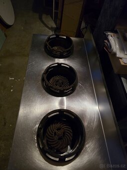 Sporák plynový se 3 hořáky WOK Casta - 5