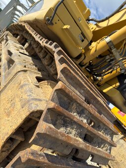 Pásové rypadlo Caterpillar 325D - 5