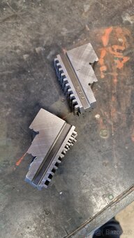 Čelisti na sklíčidlo TOS 160/3 - 5