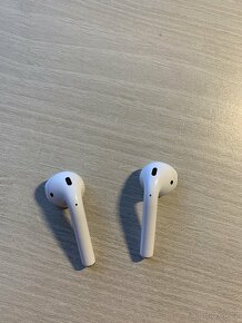 Apple AirPods 2019 - 5