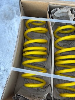 ST pružiny na Golf 7.5 R 4 motion - 5