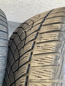 2x2 225/45/17 Zimní - 5