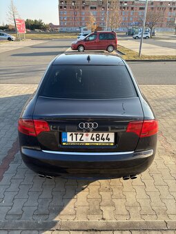 Audi S4 4.2 V8 - 5