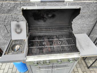Plynový gril Char Broil Royal - 5